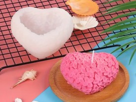 Molde silicona corazon con florcitas grandes
